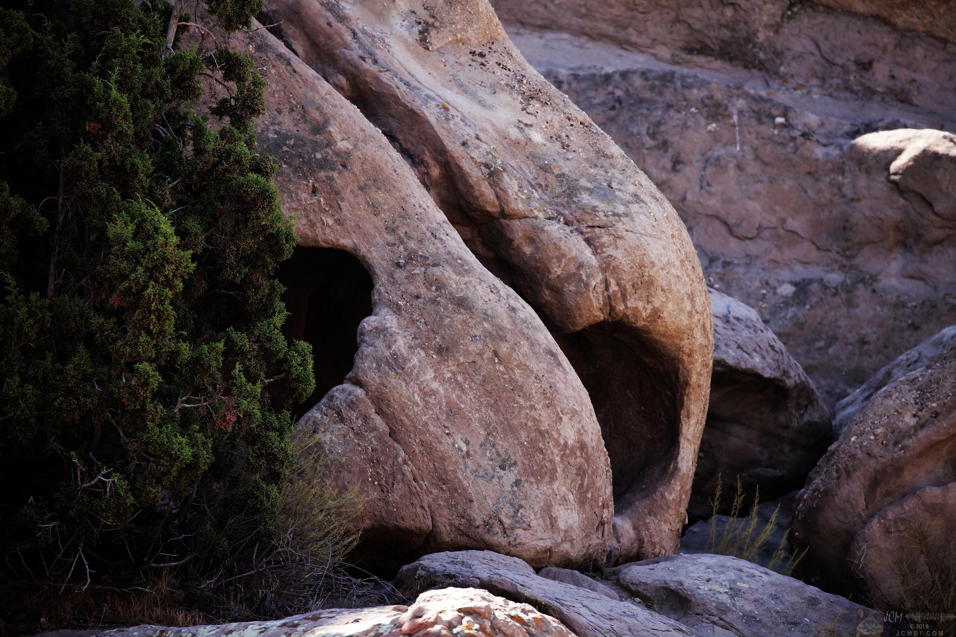 Vasquez Rocks County Park beautiful scenery and landscapes, set of Star Trek, Flintstones, and many old western movies.